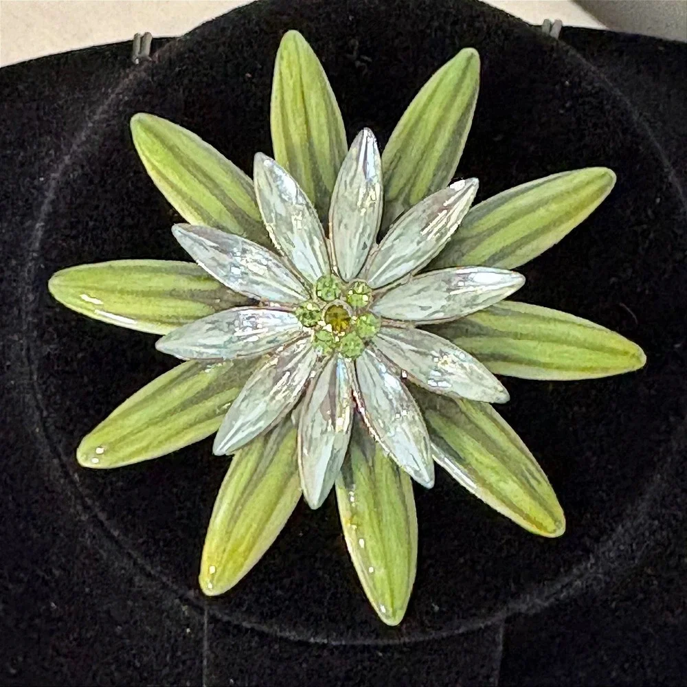 Green White Enamel Flower Brooch Rhinestone Center Floral‎ Pin Botanical Jewelry